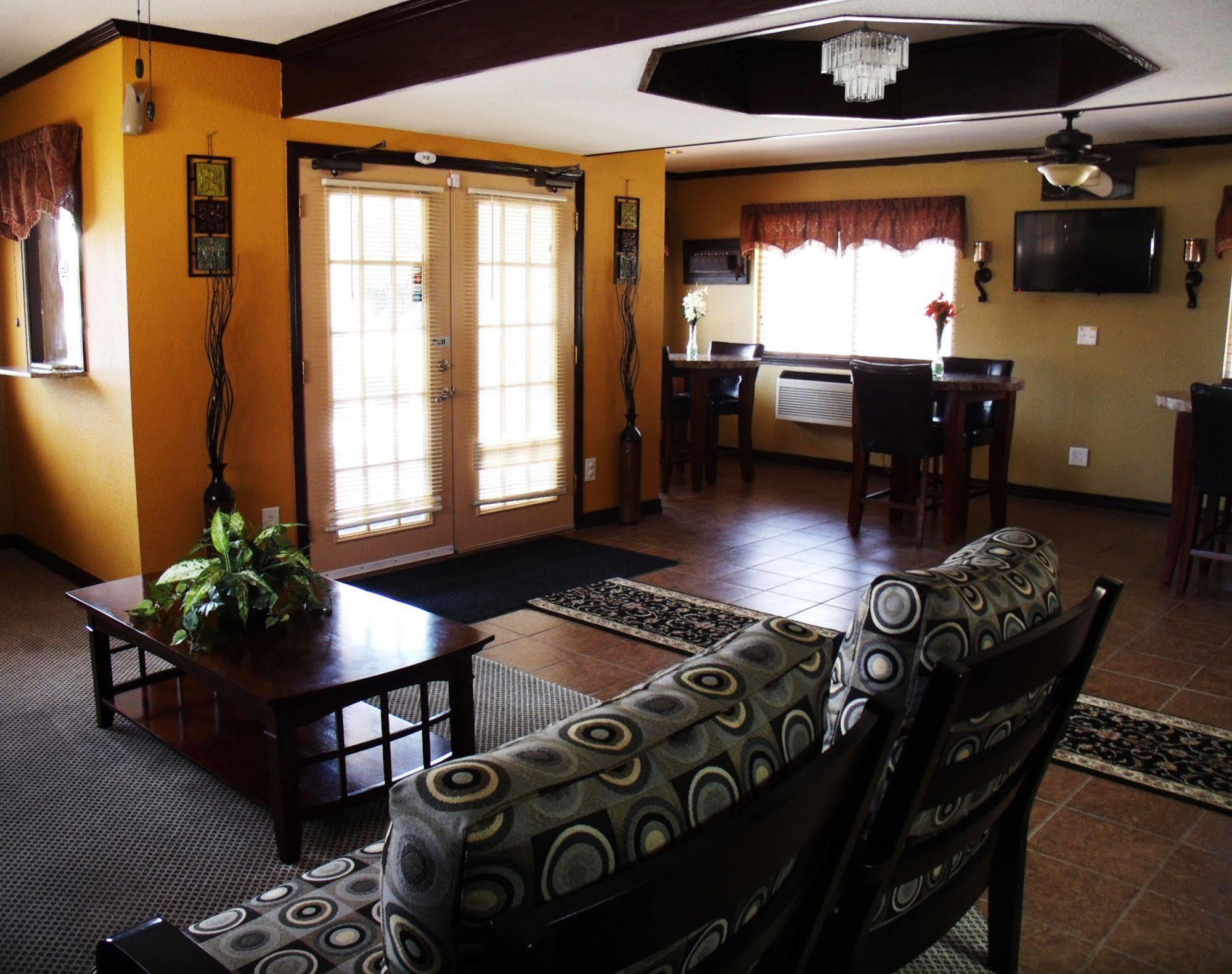 Country Inn Sterling Екстериор снимка